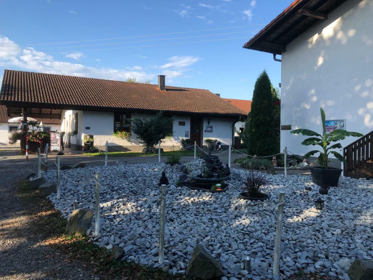 Paga Hotel Aidenbach エクステリア 写真