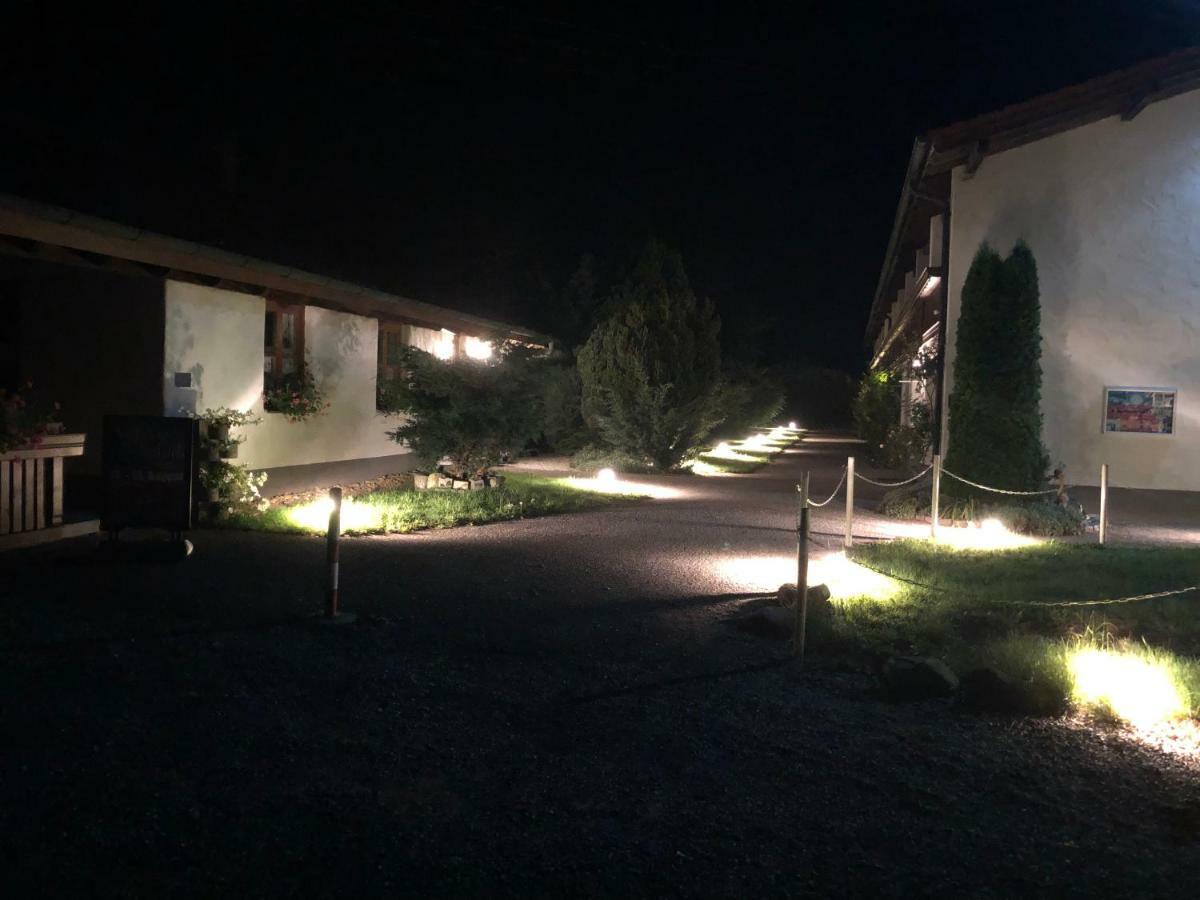 Paga Hotel Aidenbach エクステリア 写真