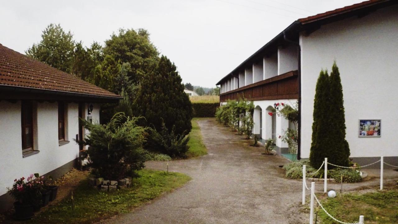 Paga Hotel Aidenbach エクステリア 写真