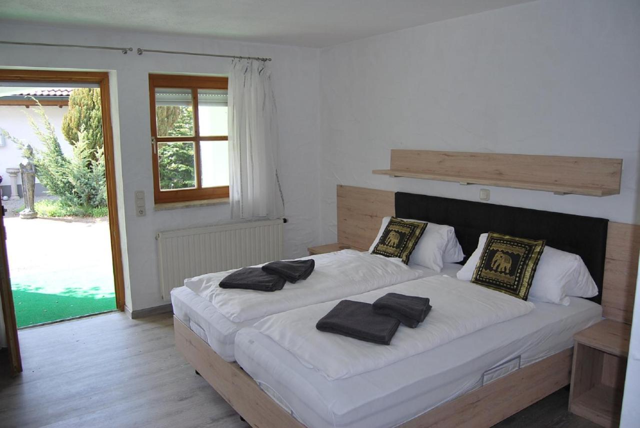 Paga Hotel Aidenbach エクステリア 写真