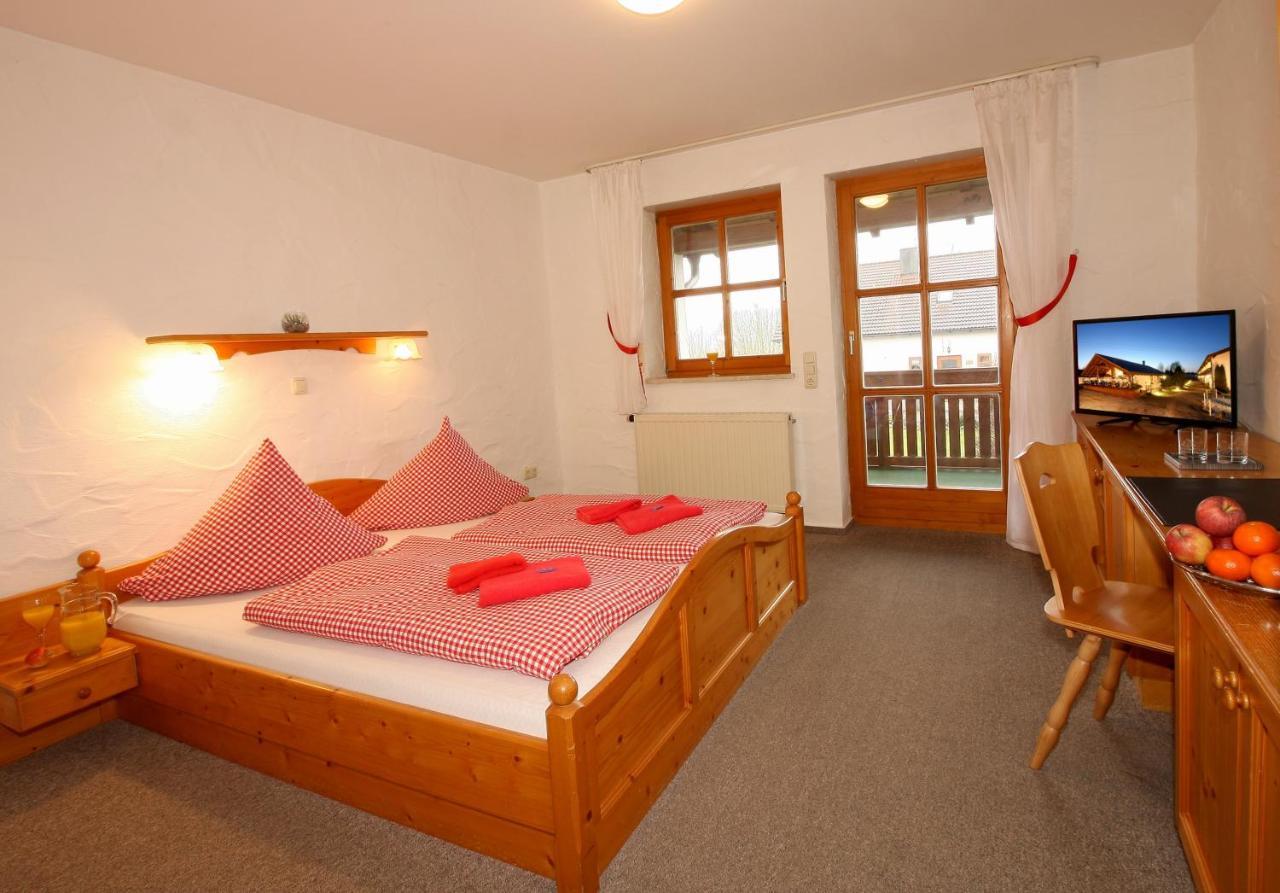 Paga Hotel Aidenbach エクステリア 写真
